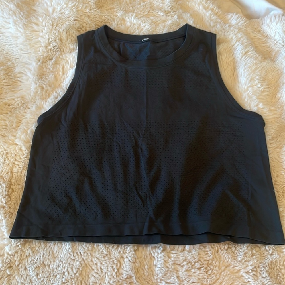 Lululemon crop tank
